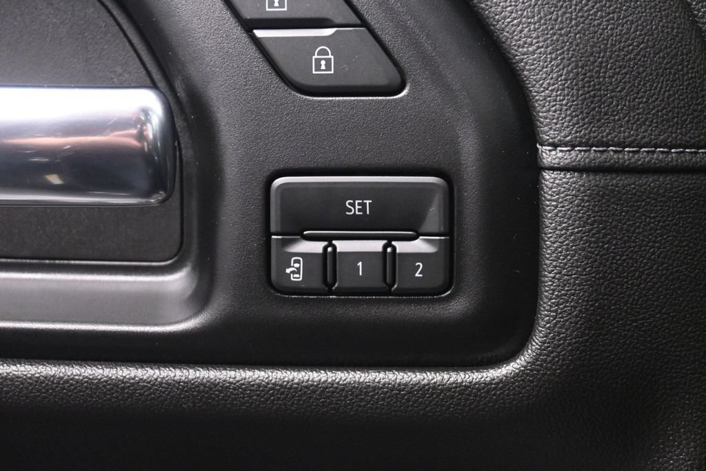 Used 2020 GMC Sierra 1500 Denali w/ Technology Package AWD/4WD image 39