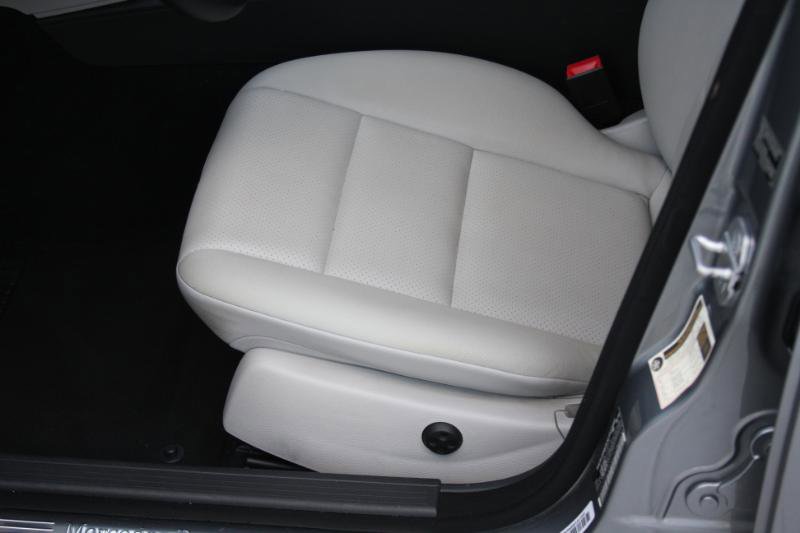 Used 2013 Mercedes-Benz C 300 Sport image 27