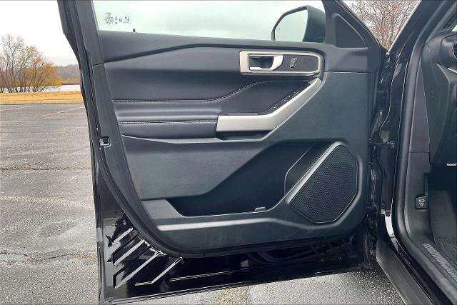 Certified 2023 Ford Explorer XLT w/ Equipment Group 202A image 19