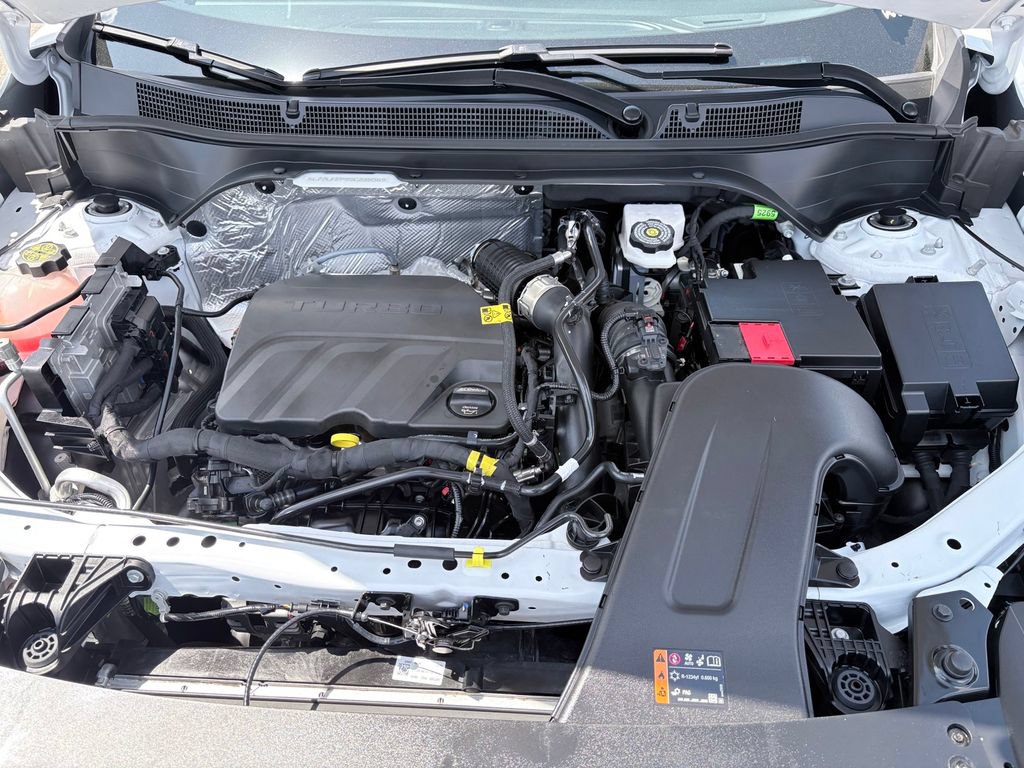 Used 2025 Chevrolet Trax LS FWD image 26