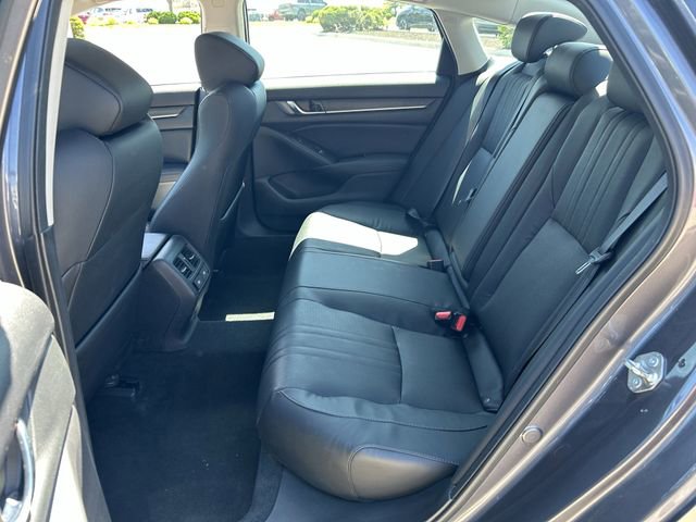 Used 2018 Honda Accord Touring image 25