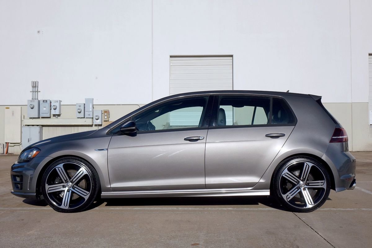 Used 2016 Volkswagen Golf R 4-Door AWD/4WD image 14