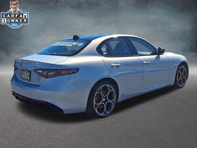 Used 2025 Alfa Romeo Giulia AWD image 4