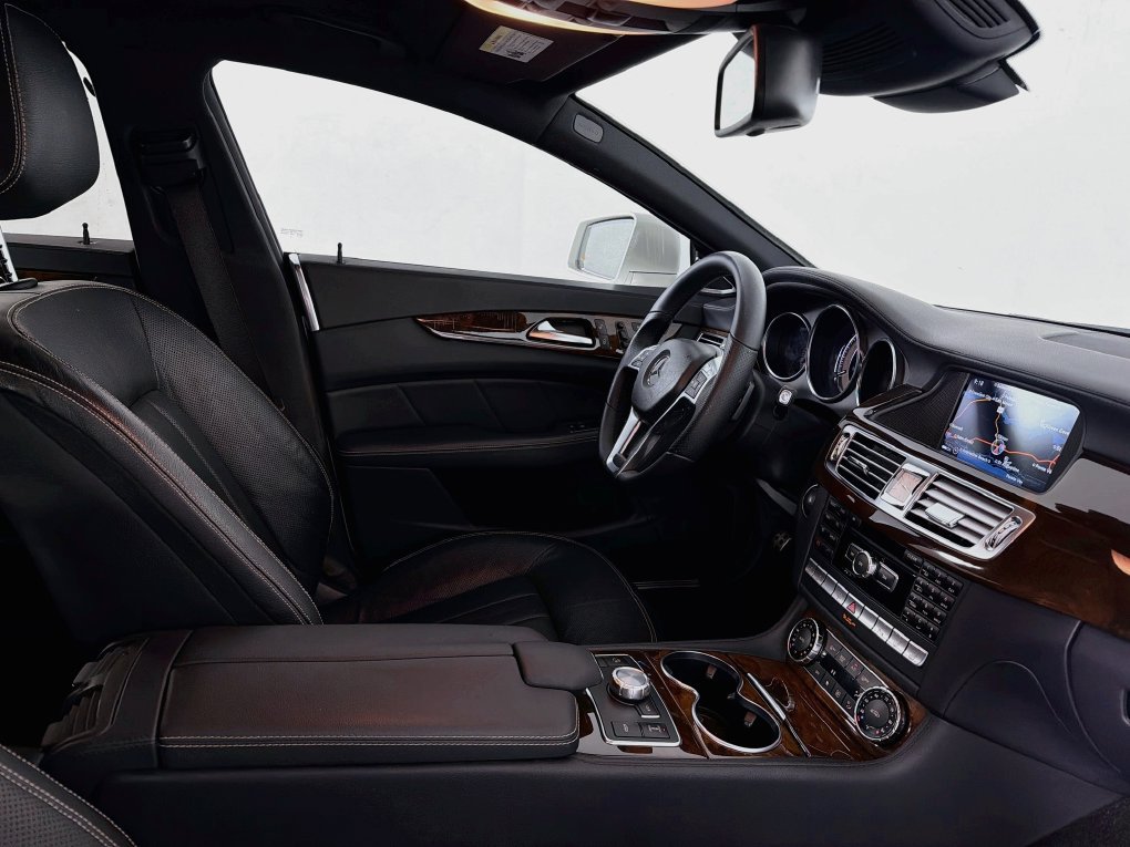 Used 2013 Mercedes-Benz CLS 550 image 33