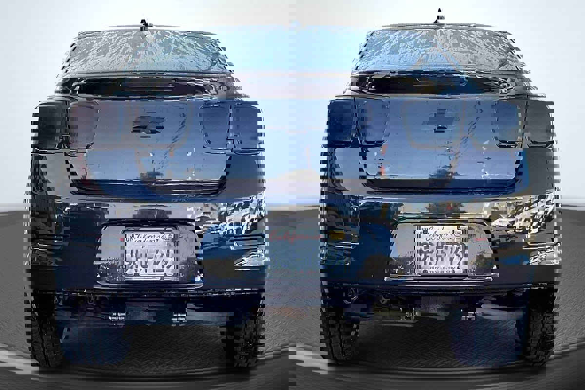 Used 2015 Chevrolet Malibu LT w/ Power Convenience Package image 4