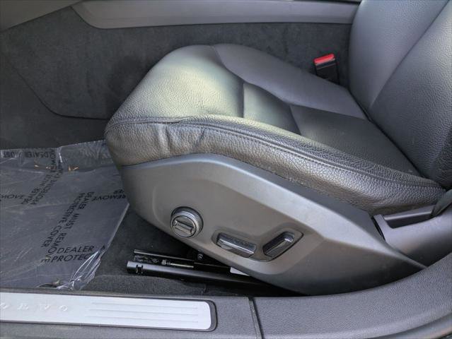 Used 2024 Volvo S60 B5 Plus w/ Climate Package image 21