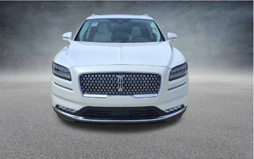 Used 2023 Lincoln Nautilus Black Label AWD/4WD image 2