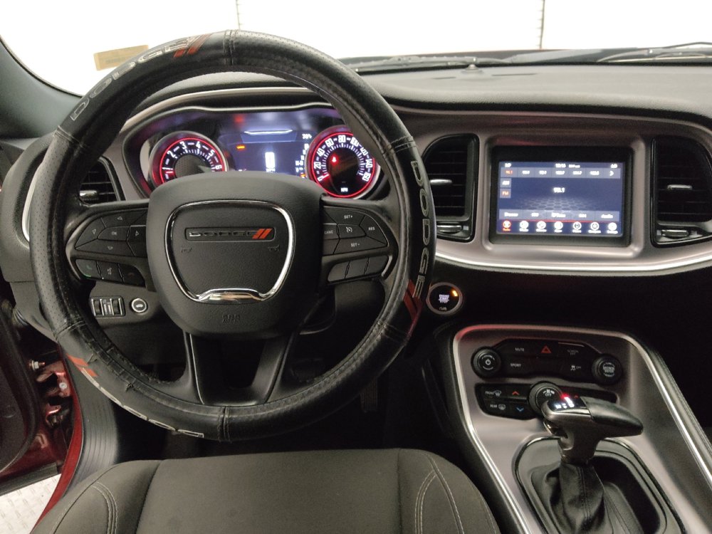 Used 2019 Dodge Challenger SXT image 22