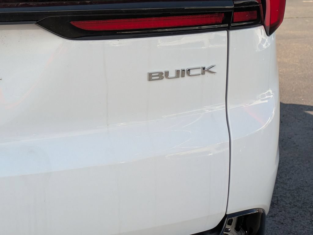 New 2025 Buick Enclave Sport Touring w/ LPO, Floor Liner Package AWD/4WD image 27