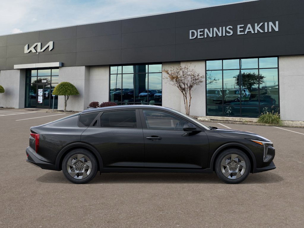 New 2026 Kia K4 LX image 7