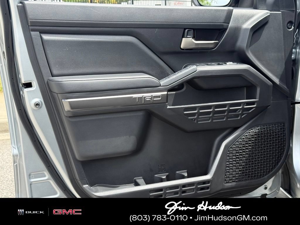 Used 2025 Toyota Tacoma TRD Off-Road AWD/4WD image 20