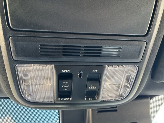Used 2025 Honda Passport EX-L image 33