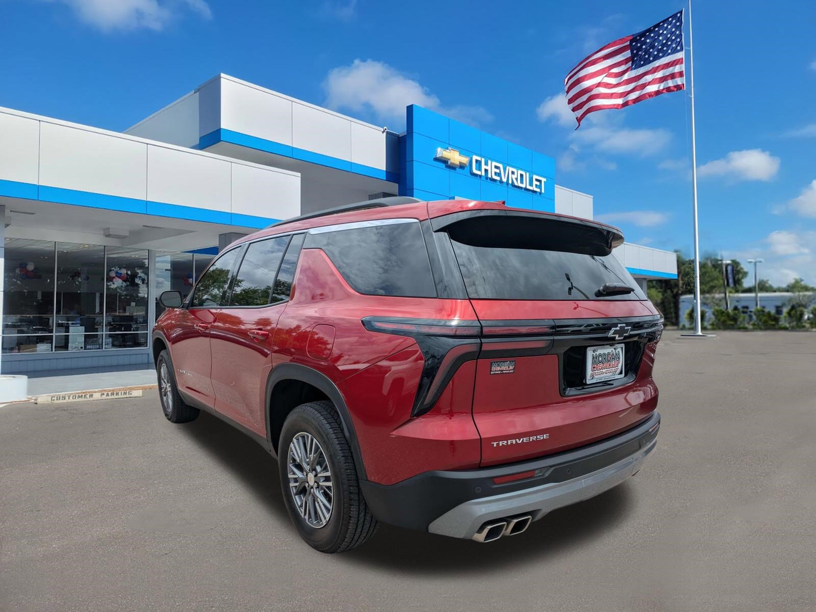 Used 2025 Chevrolet Traverse LT w/ Driver Confidence Package FWD image 5