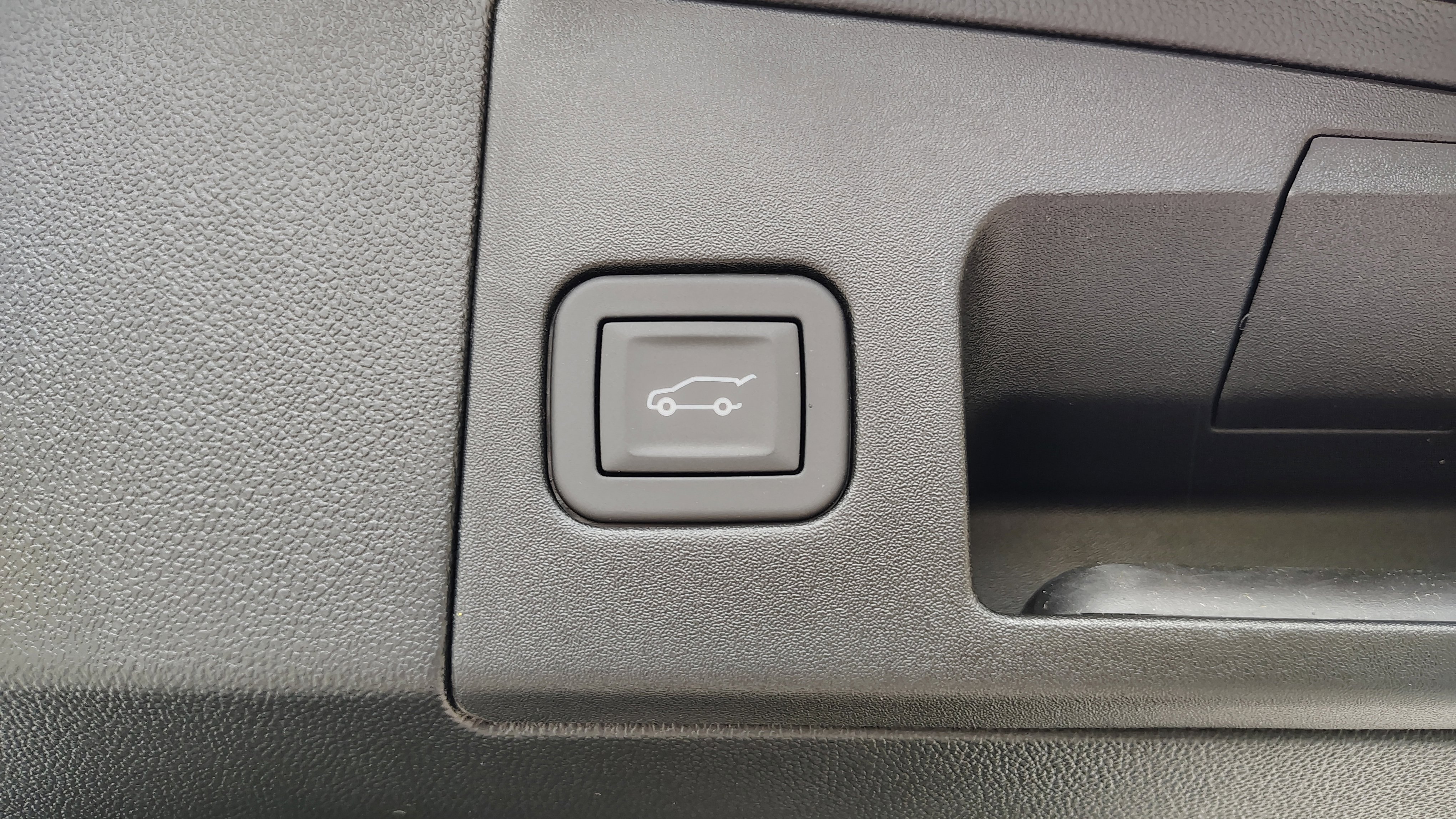 New 2025 Cadillac XT5 Luxury w/ LPO, Floor Liner Package image 42