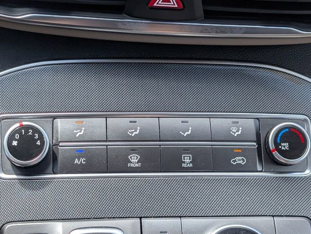 Used 2022 Hyundai Santa Fe SE image 25