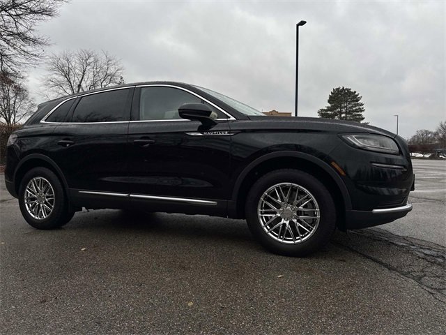 Used 2022 Lincoln Nautilus Reserve image 7