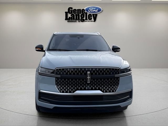 Used 2025 Lincoln Navigator Reserve AWD/4WD image 10