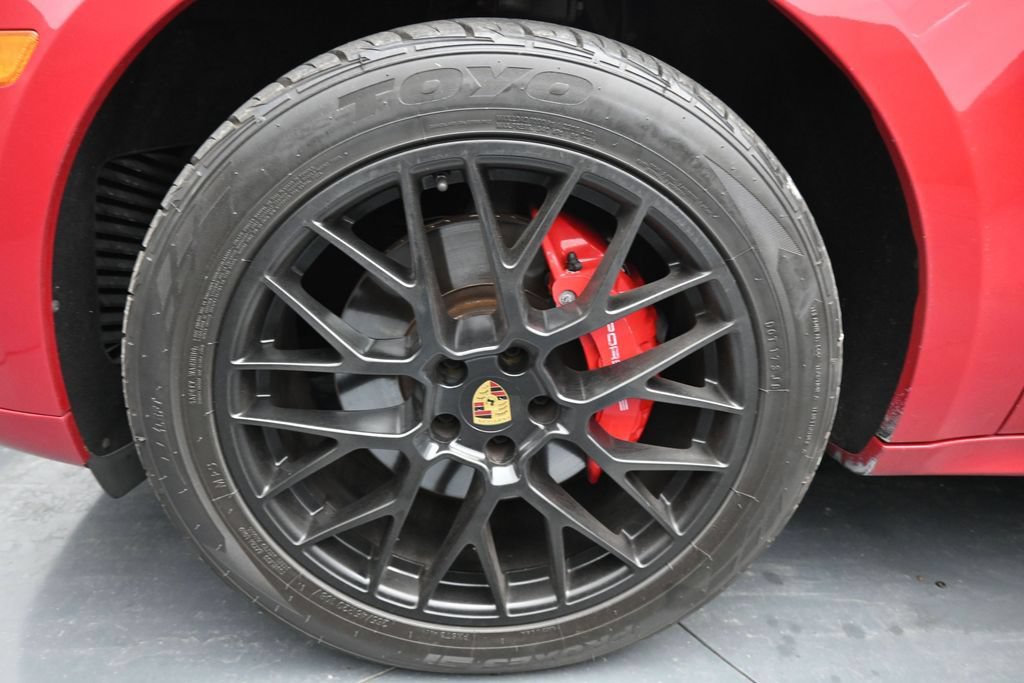 Used 2021 Porsche Macan GTS w/ Sport Chrono Package AWD/4WD image 12