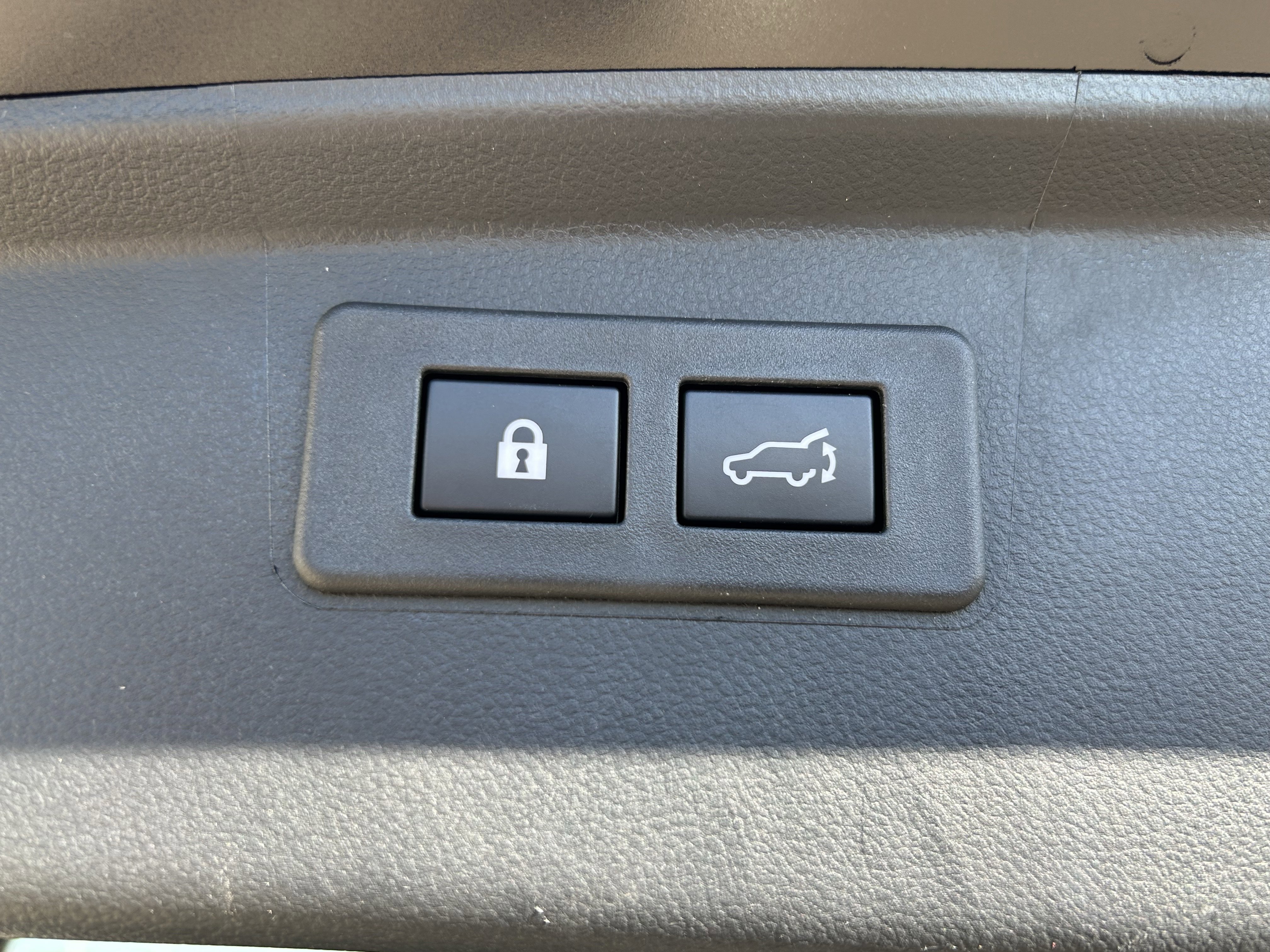 Certified 2025 Subaru Outback Limited w/ Popular Package #2 image 26