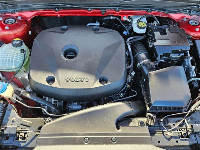 Used 2021 Volvo XC40 T4 Momentum FWD image 21