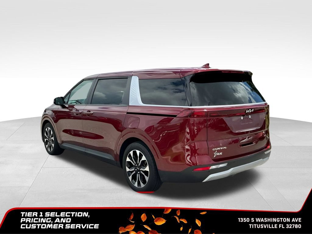 Used 2024 Kia Carnival EX FWD image 4