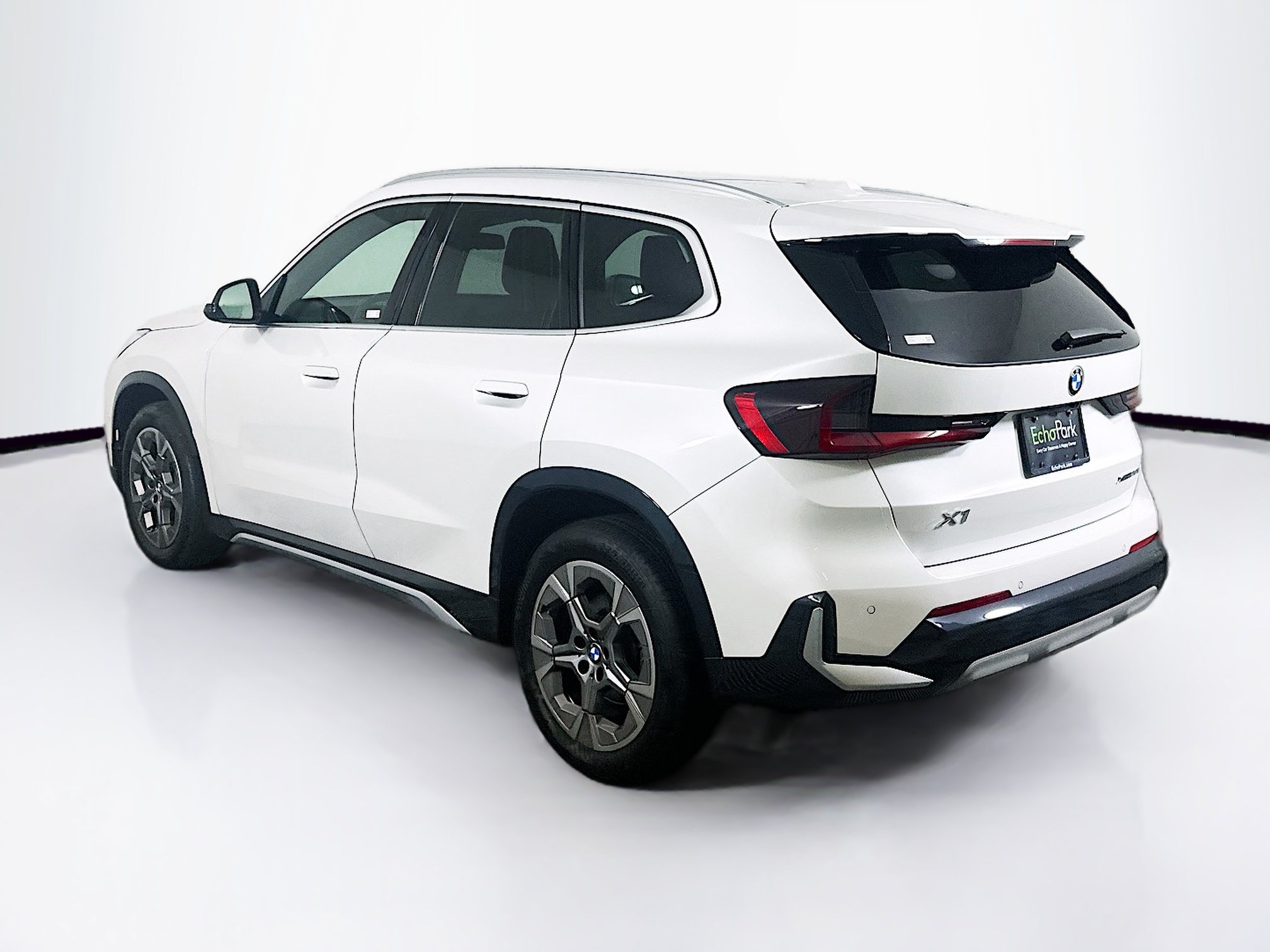 Used 2025 BMW X1 xDrive28i AWD/4WD image 5