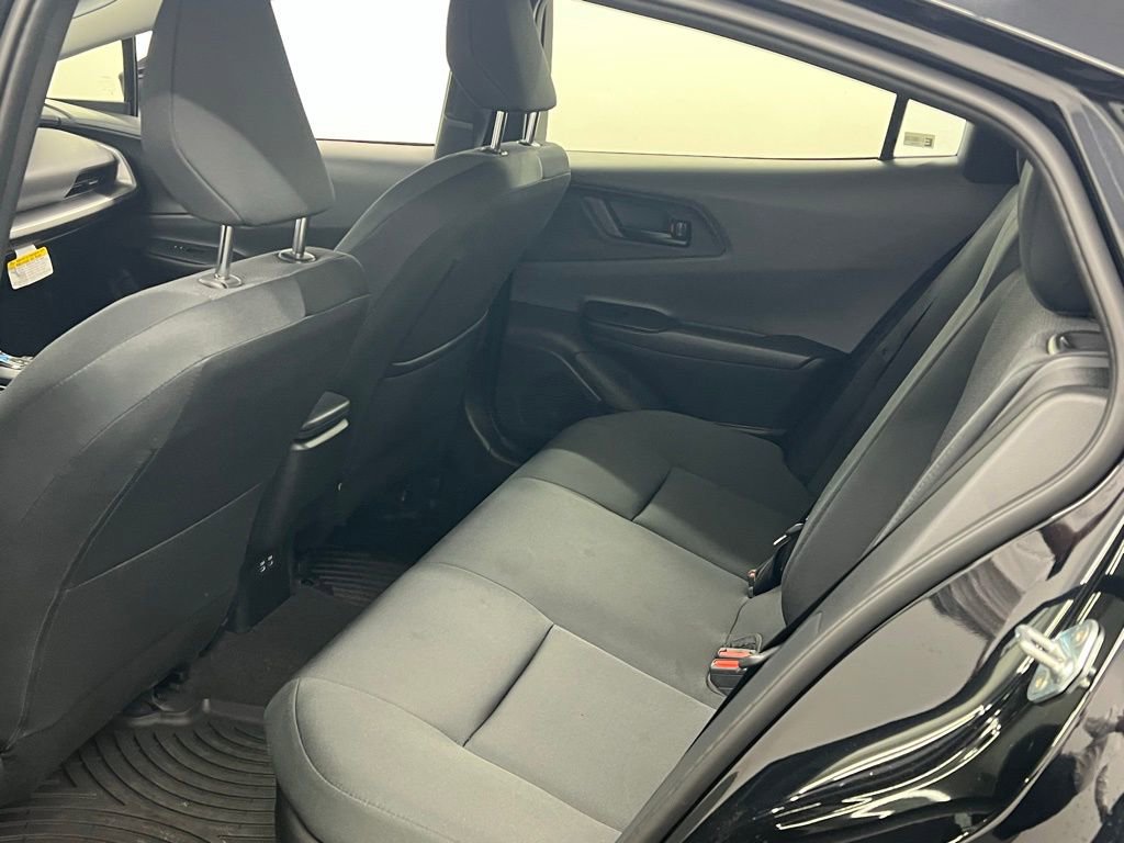 Used 2026 Toyota Prius LE FWD image 9