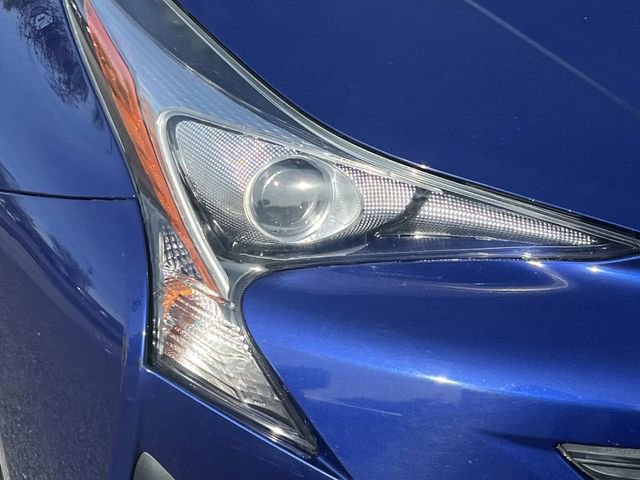 Used 2017 Toyota Prius Four image 9