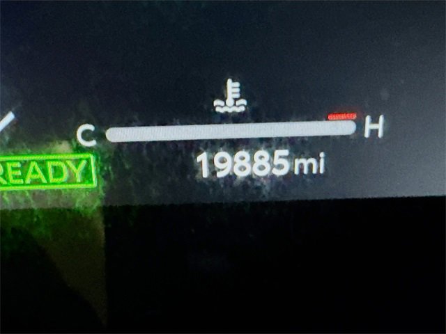 Used 2025 Toyota Camry XLE image 19