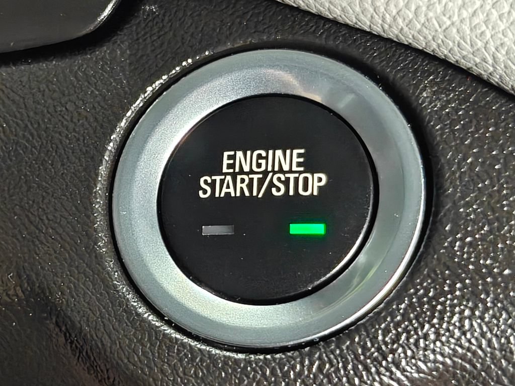 Used 2023 Chevrolet Equinox LT FWD image 9
