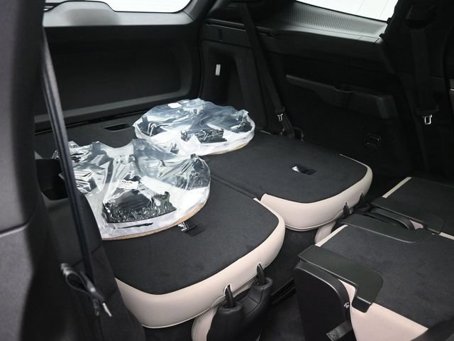 New 2026 Volvo EX90 Plus RWD image 23