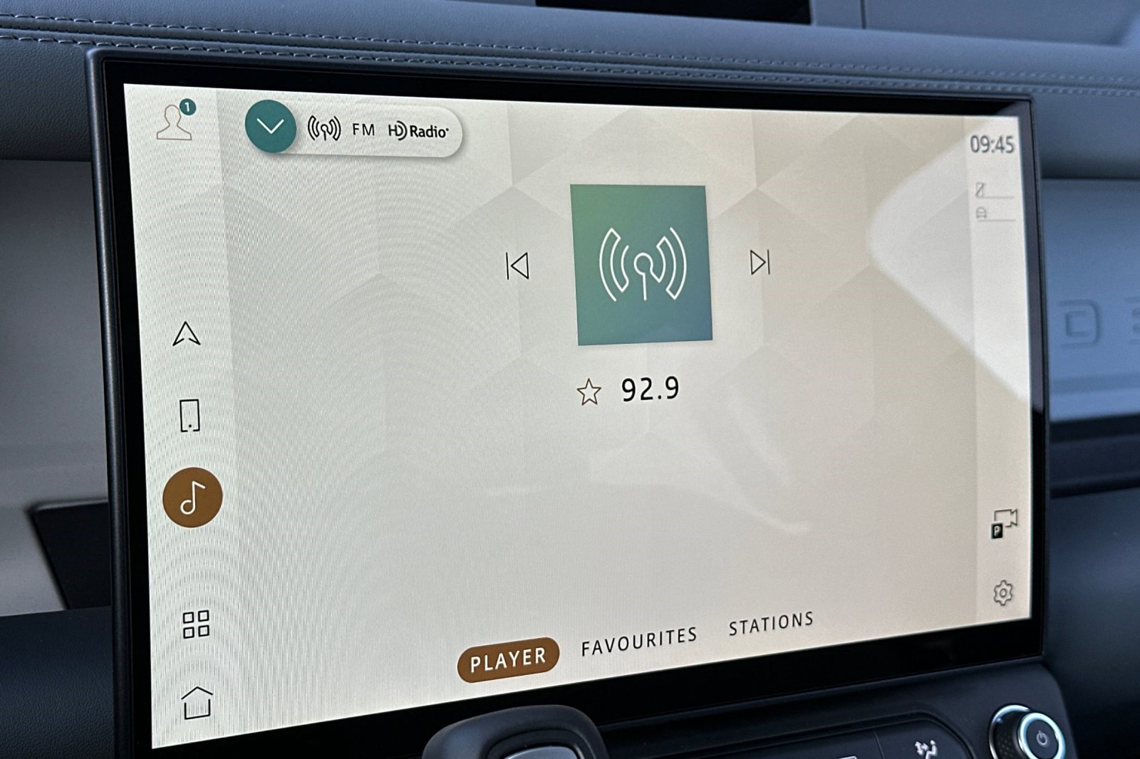 New 2026 Land Rover Defender 110 X-Dynamic SE image 19