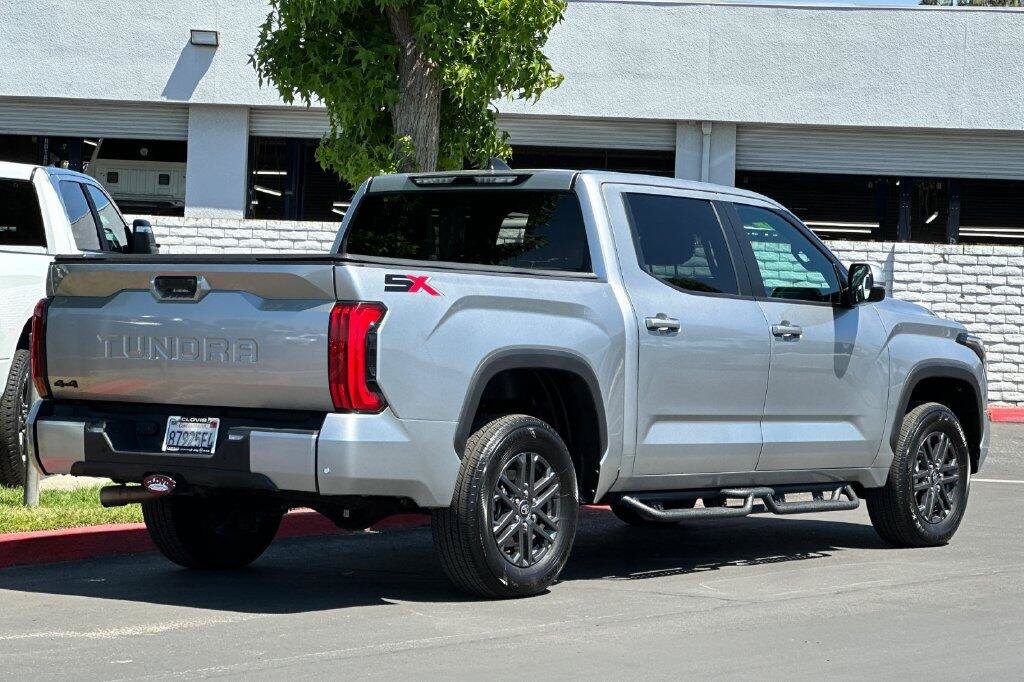Used 2025 Toyota Tundra SR5 w/ SR5 Convenience Package AWD/4WD image 4