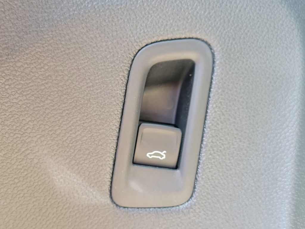 New 2026 Volkswagen Atlas SEL Premium R-Line image 19