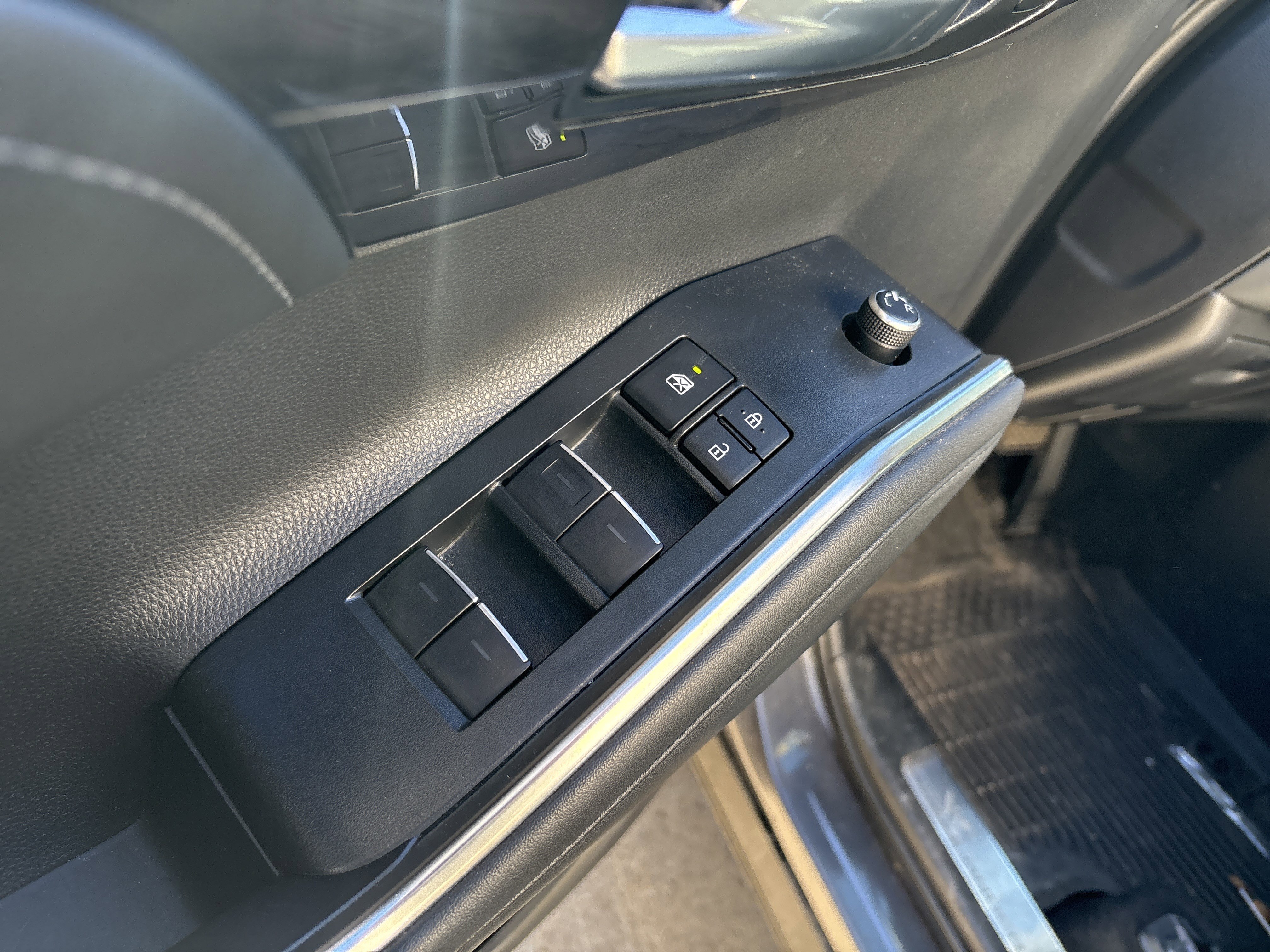 Used 2022 Toyota Highlander Platinum image 15