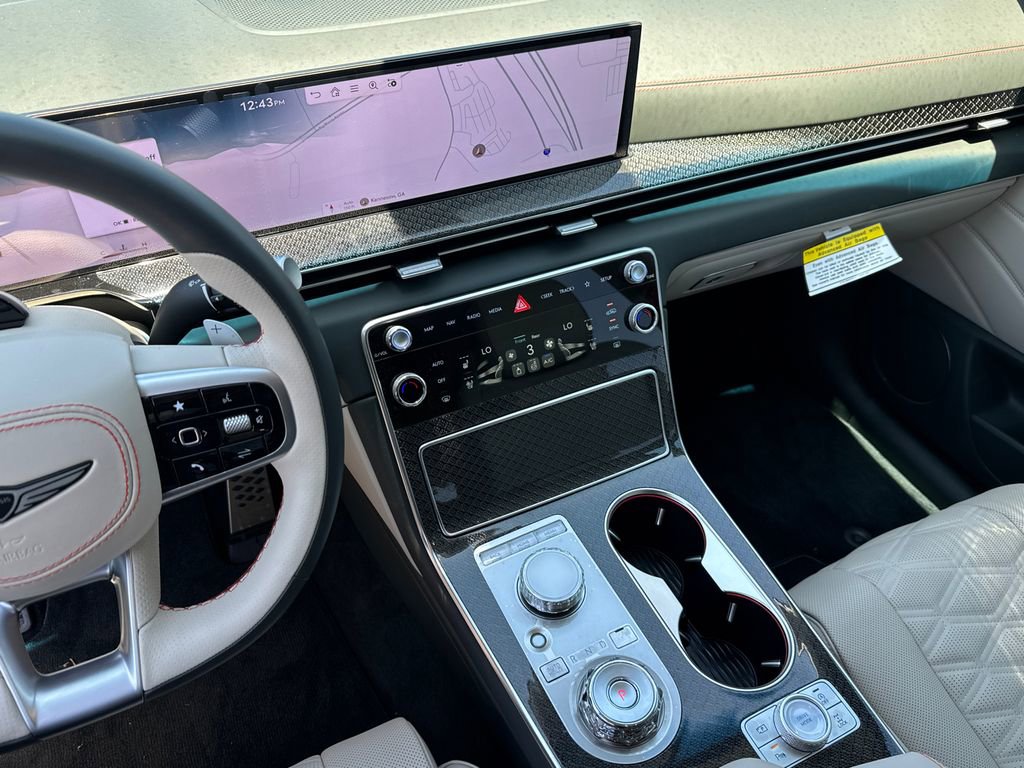 Used 2025 Genesis GV80 3.5T e-SC AWD/4WD image 29