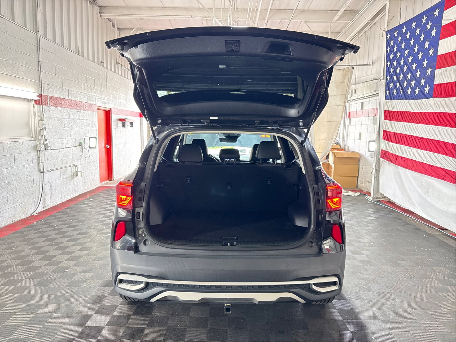 Used 2021 Kia Seltos S FWD image 12