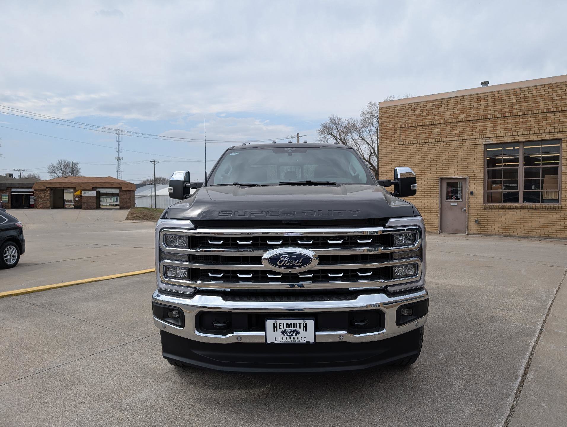 New 2026 Ford F350 Lariat w/ Lariat Premium Package image 3