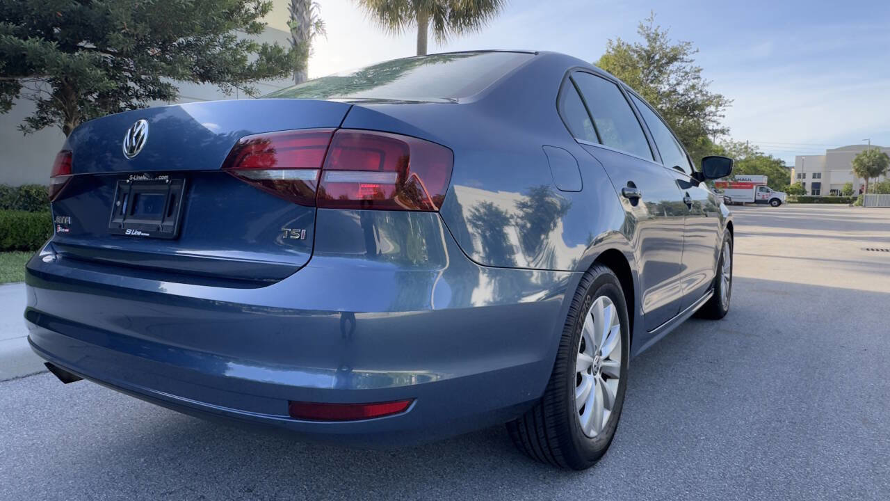 Used 2017 Volkswagen Jetta S image 9