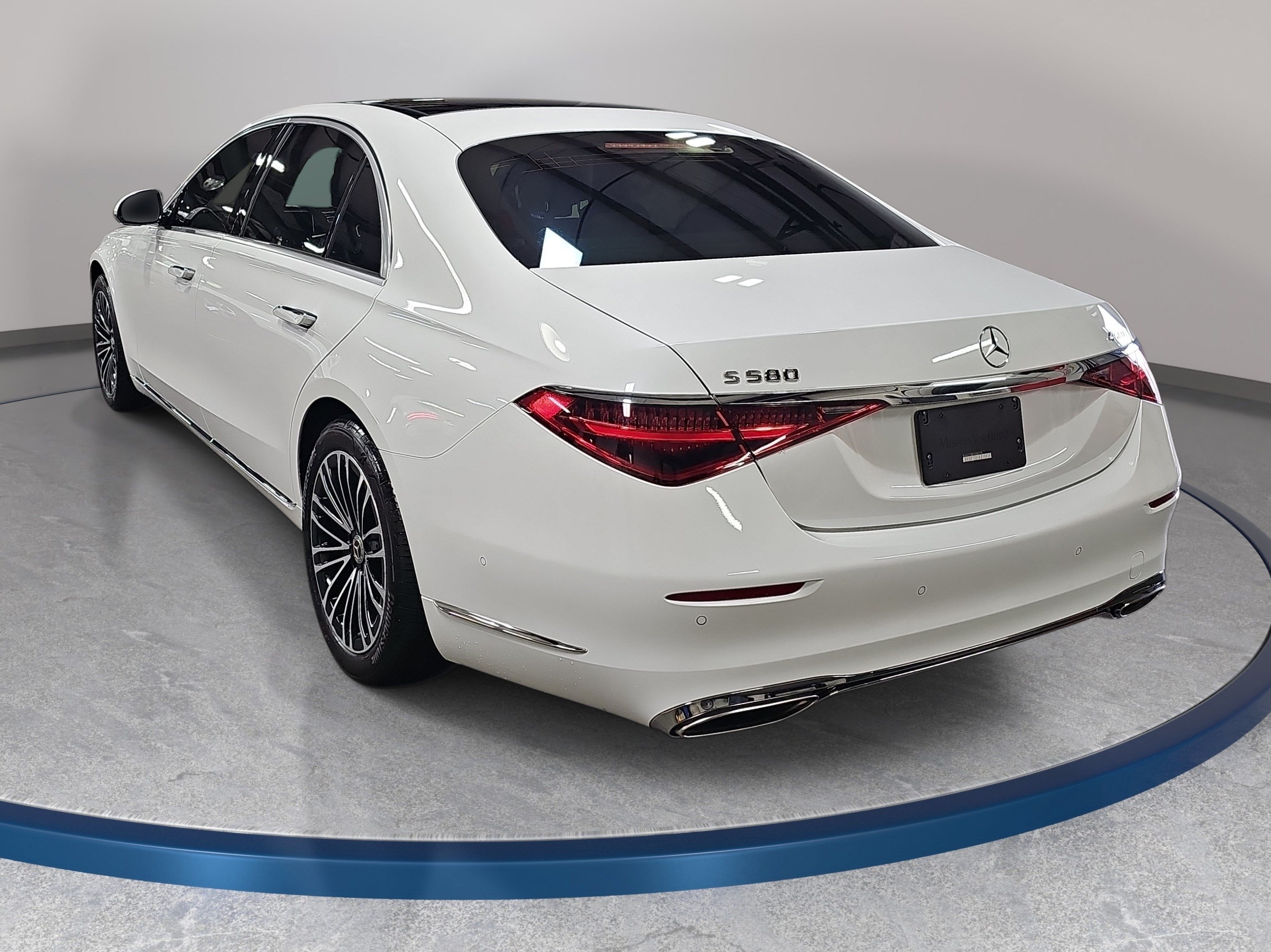 Certified 2026 Mercedes-Benz S 580 4MATIC Sedan image 8