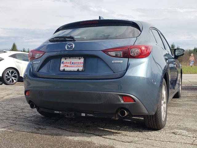 Used 2015 MAZDA MAZDA3 i Grand Touring FWD video 3