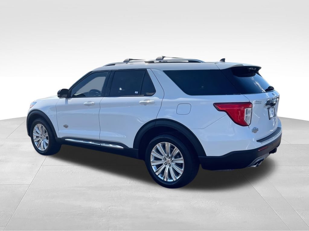 Used 2021 Ford Explorer King Ranch w/ Premium Technology Package AWD/4WD image 6