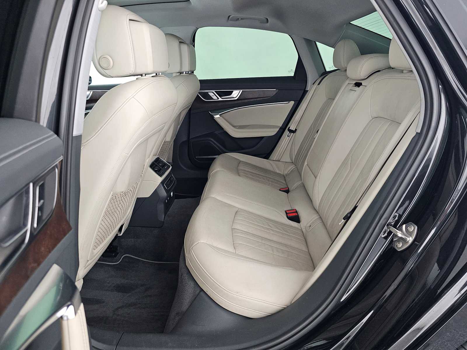 Used 2019 Audi A6 3.0T Premium Plus w/ Premium Plus Package AWD/4WD image 16