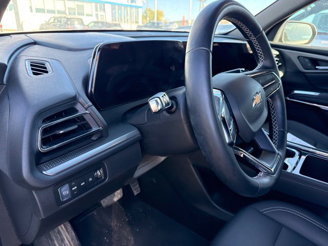 Used 2026 Chevrolet Traverse LT AWD/4WD image 16