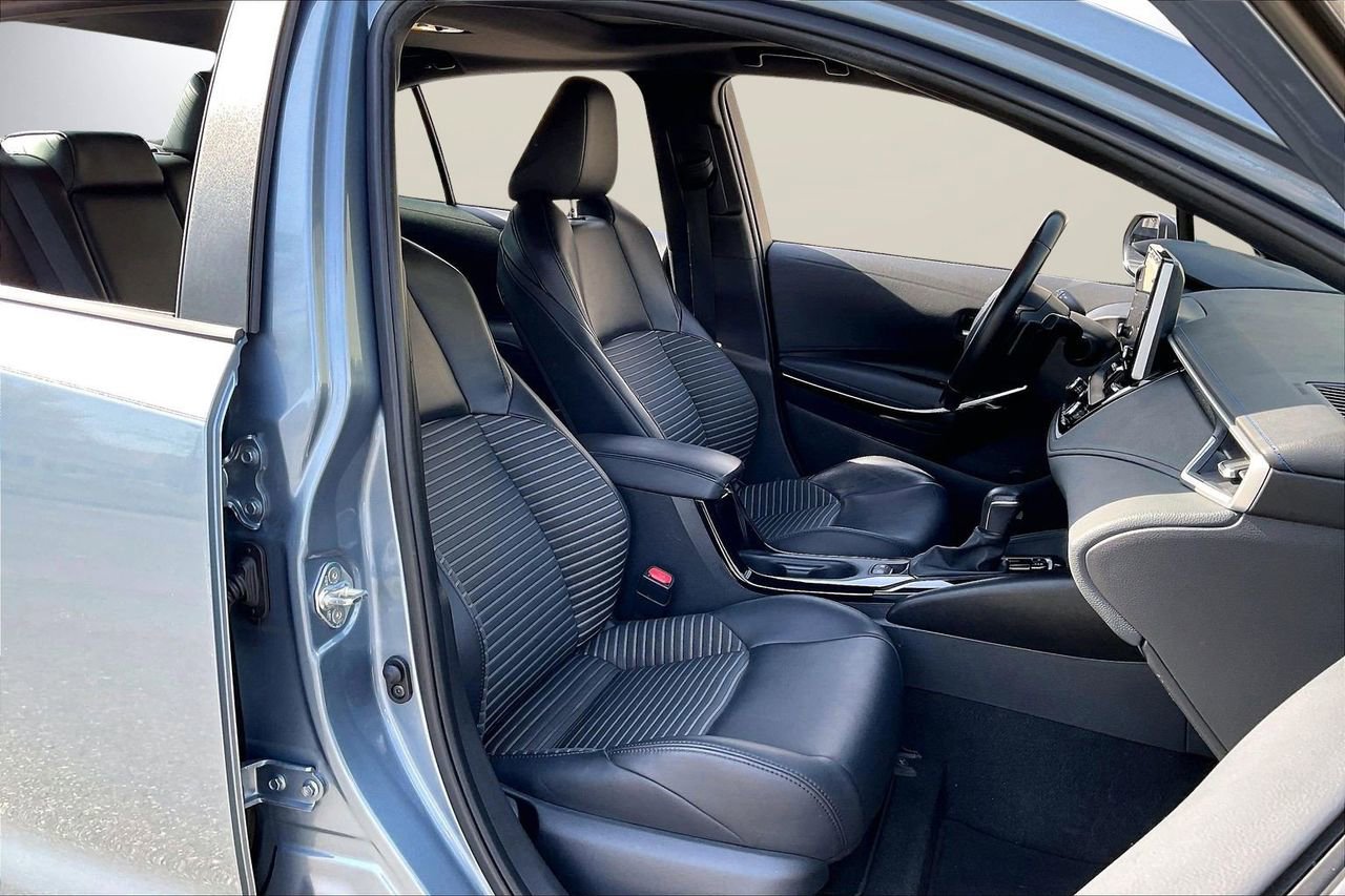 Used 2020 Toyota Corolla XSE image 24
