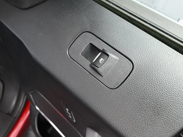 Used 2019 Ford F150 Platinum w/ Equipment Group 701A Luxury AWD/4WD image 41