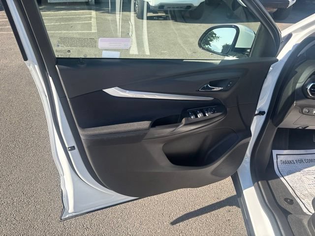 Used 2023 Chevrolet Bolt EUV LT w/ Comfort Package FWD image 12