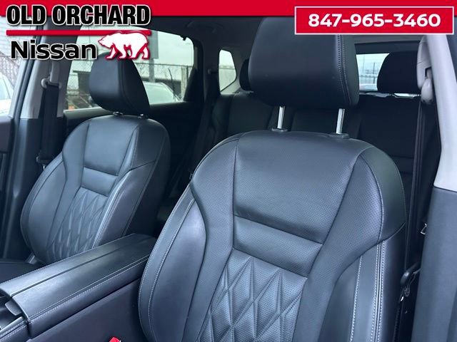 Used 2023 Nissan Rogue Platinum w/ Platinum Premium Package image 10