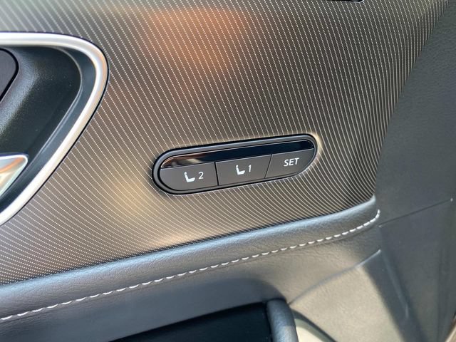 Used 2025 INFINITI QX80 Luxe RWD image 14