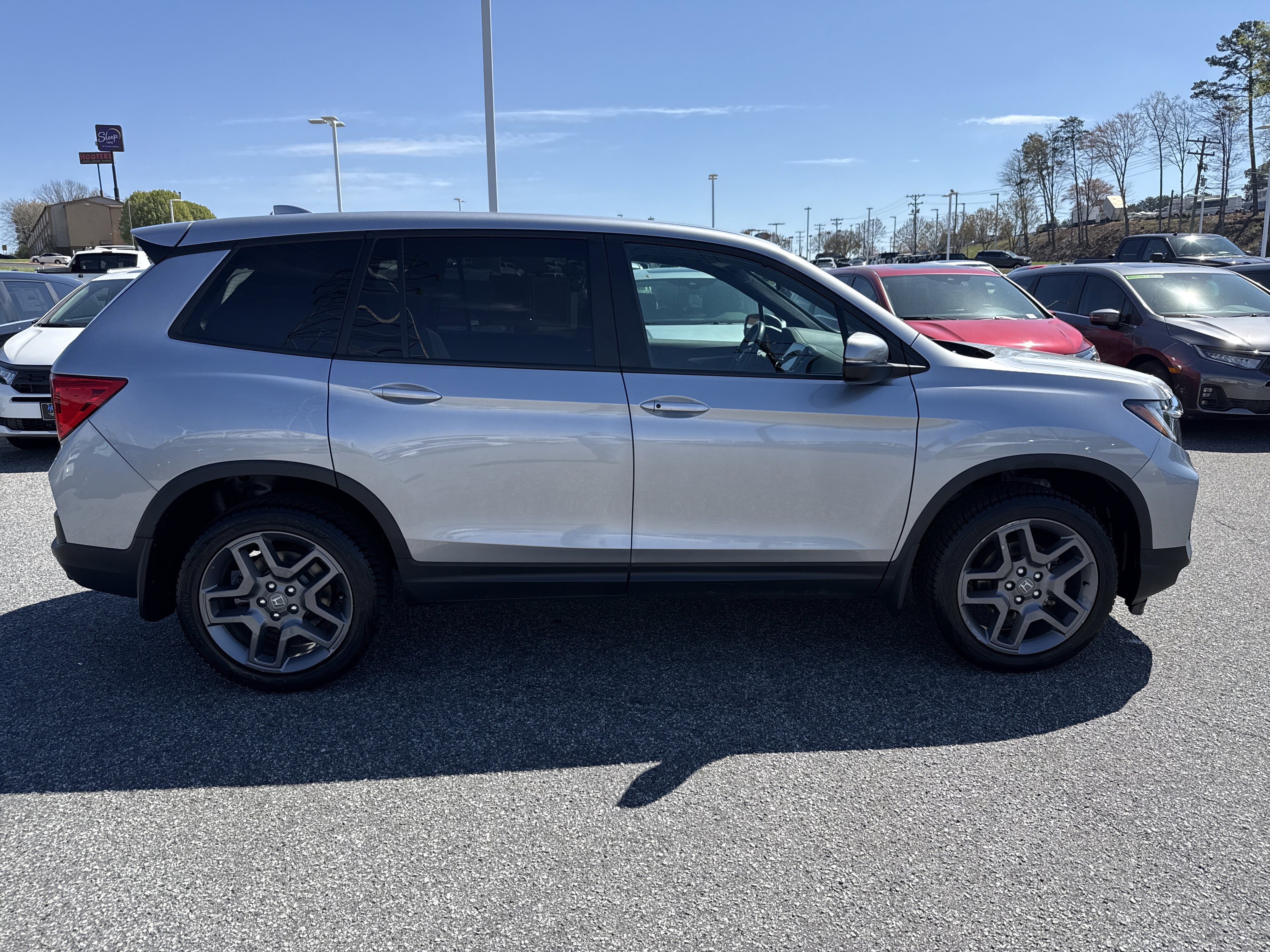 Used 2023 Honda Passport EX-L image 11